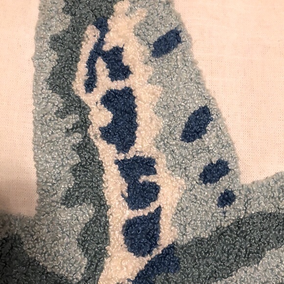 Embroidered Starfish Pillow - Picture 6 of 13